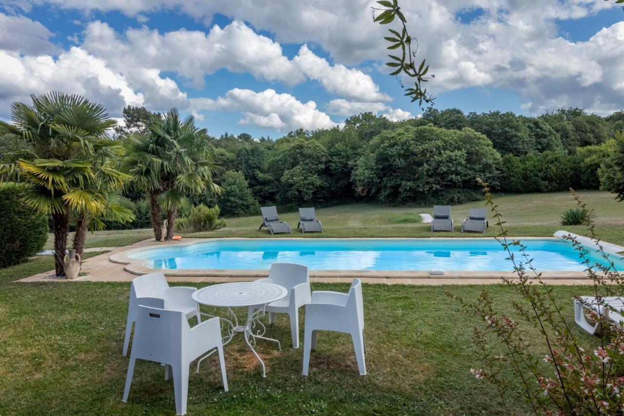 Les Cabanes De Rouffignac Villa Bagian luar foto