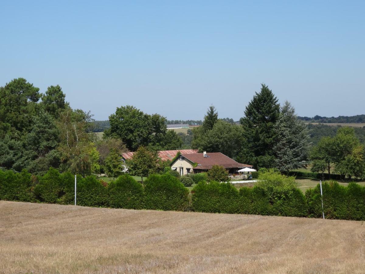 Les Cabanes De Rouffignac Villa Bagian luar foto